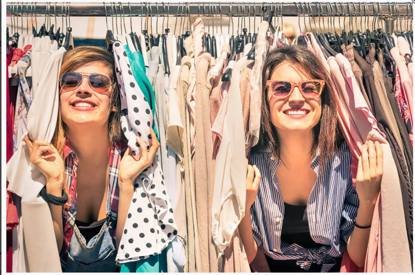 Pode usar roupa de brechó?