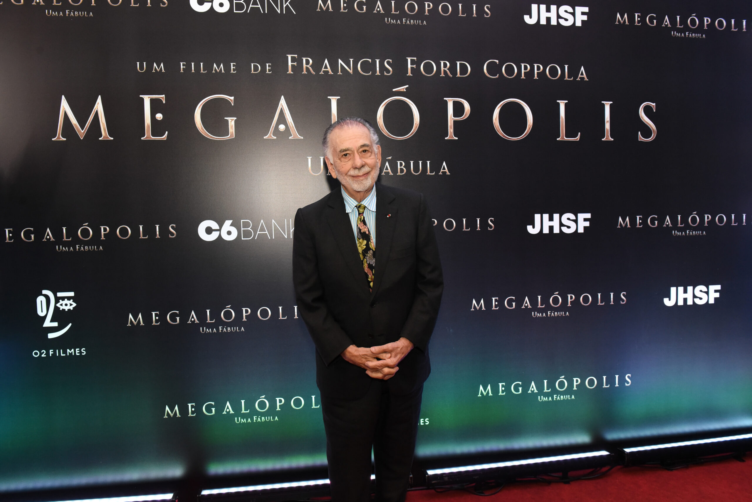 Coppola reúne famosos em pré-estreia lotada em São Paulo